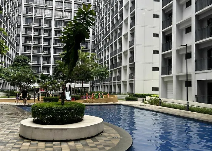 Staycation Near Moa, Smx Convention, Dfa, Naia 3*